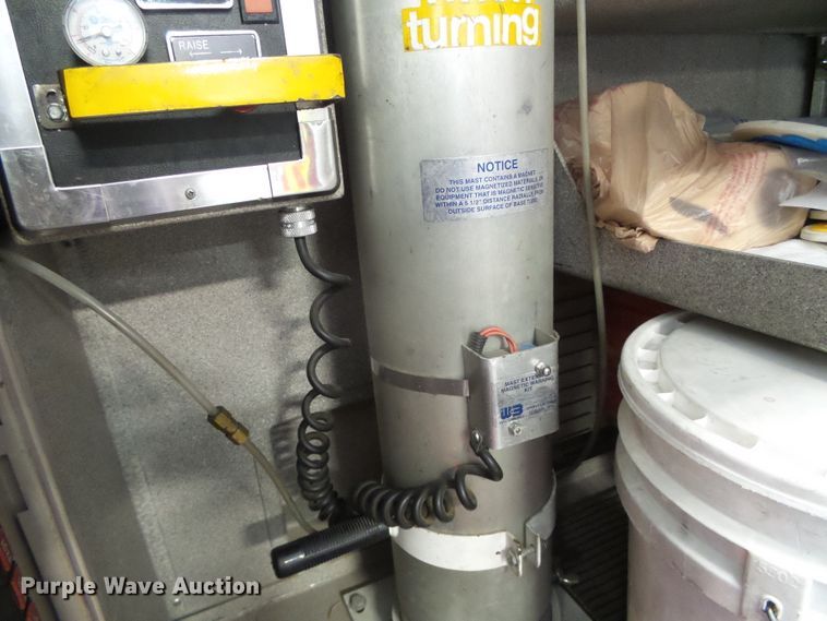 image for item DI5589 1997 Pierce  rescue vehicle