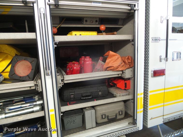 image for item DI5589 1997 Pierce  rescue vehicle