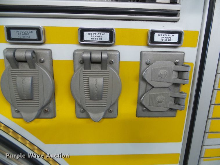 image for item DI5589 1997 Pierce  rescue vehicle