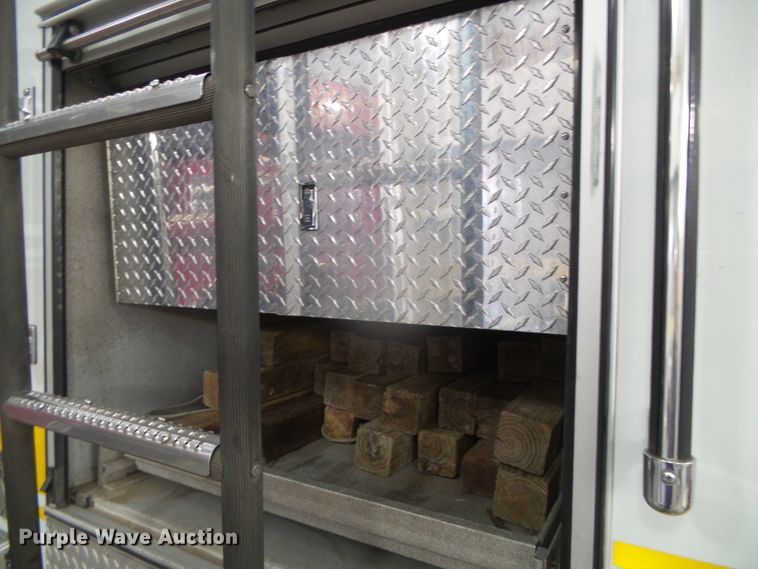 image for item DI5589 1997 Pierce  rescue vehicle