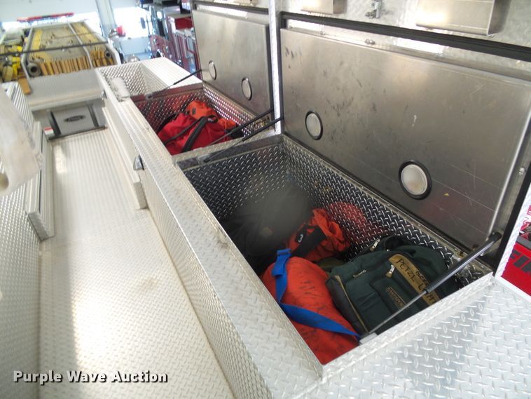 image for item DI5589 1997 Pierce  rescue vehicle