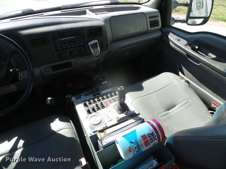 image for item DI5590 2002 Ford F550 Super Duty  Crew Cab brush fire truck