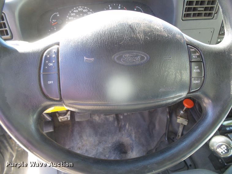 image for item DI5590 2002 Ford F550 Super Duty  Crew Cab brush fire truck