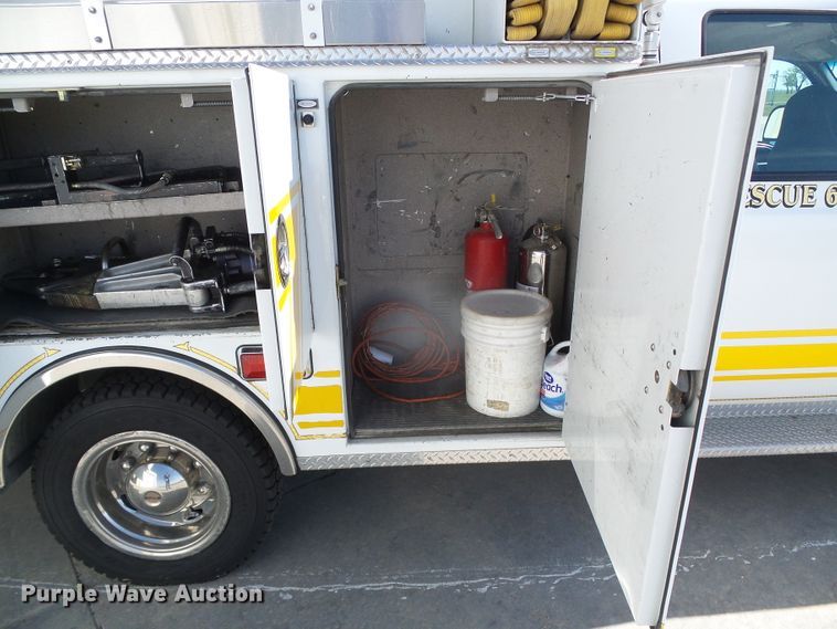 image for item DI5590 2002 Ford F550 Super Duty  Crew Cab brush fire truck