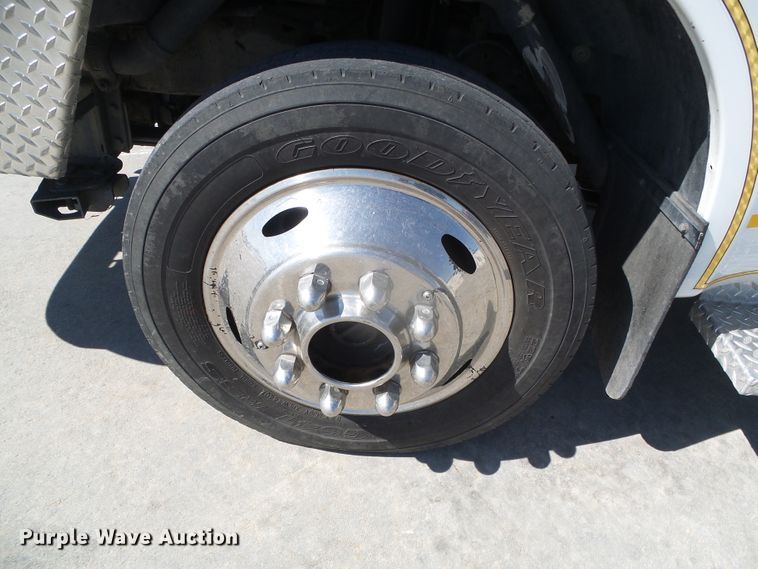 image for item DI5590 2002 Ford F550 Super Duty  Crew Cab brush fire truck