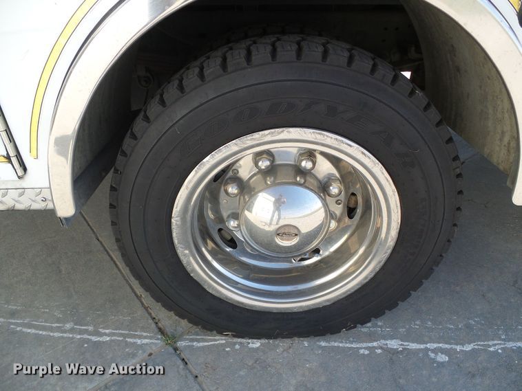 image for item DI5590 2002 Ford F550 Super Duty  Crew Cab brush fire truck