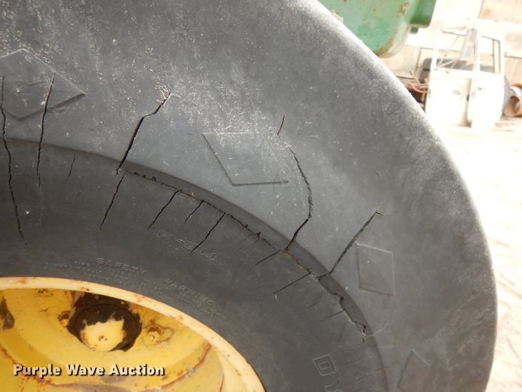 image for item DI6603 1981 John Deere 4840  tractor