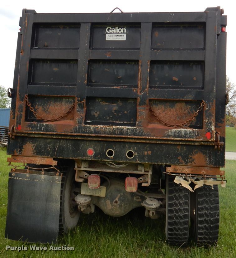 image for item DI6610 1988 International F2375  dump truck