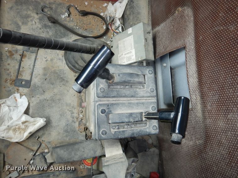 image for item DI6610 1988 International F2375  dump truck