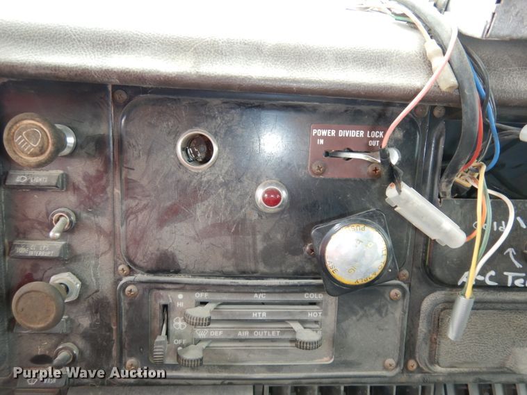 image for item DI6610 1988 International F2375  dump truck