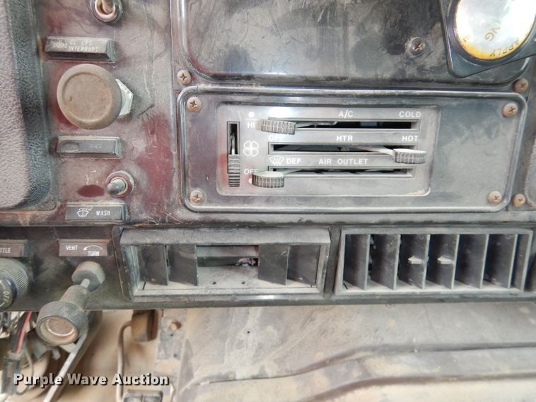 image for item DI6610 1988 International F2375  dump truck