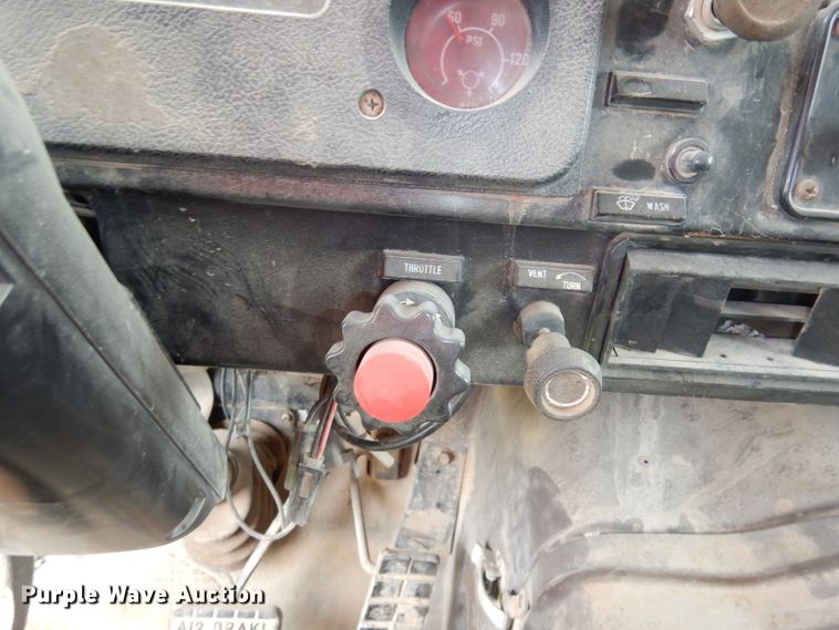 image for item DI6610 1988 International F2375  dump truck