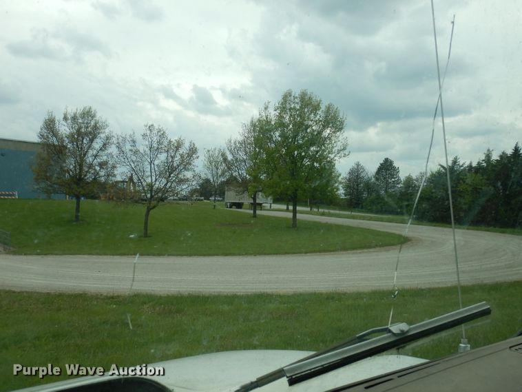 image for item DI6610 1988 International F2375  dump truck