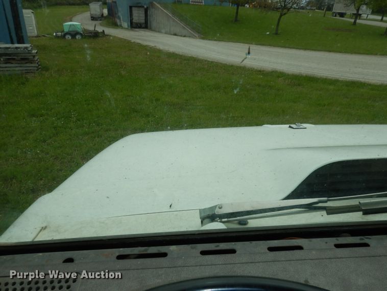 image for item DI6610 1988 International F2375  dump truck