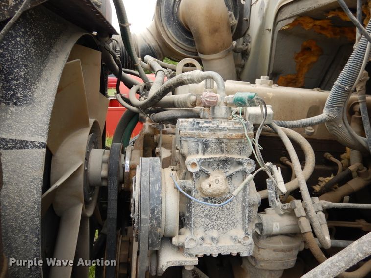 image for item DI6610 1988 International F2375  dump truck