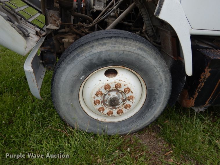 image for item DI6610 1988 International F2375  dump truck