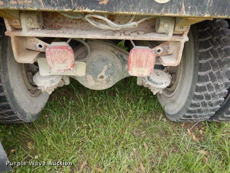 image for item DI6610 1988 International F2375  dump truck