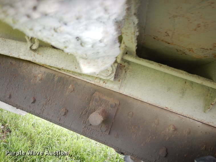 image for item DI6610 1988 International F2375  dump truck