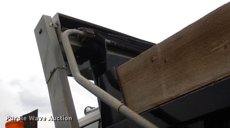 image for item DI6610 1988 International F2375  dump truck