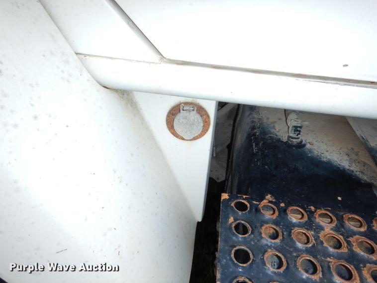 image for item DI6610 1988 International F2375  dump truck