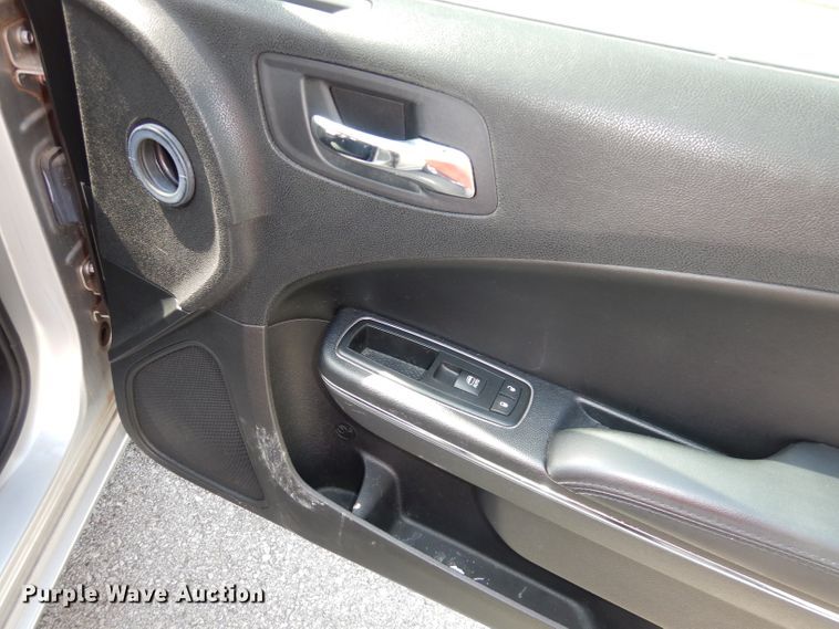 image for item DI6613 2011 Dodge Charger Police