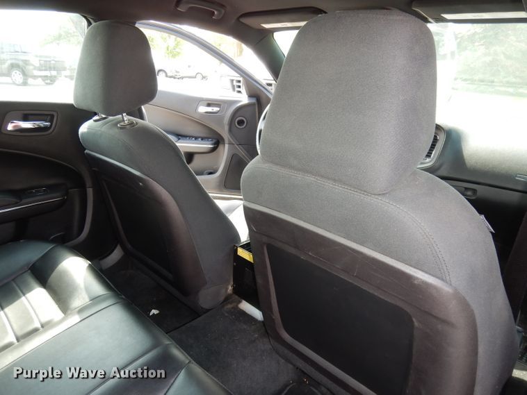 image for item DI6613 2011 Dodge Charger Police