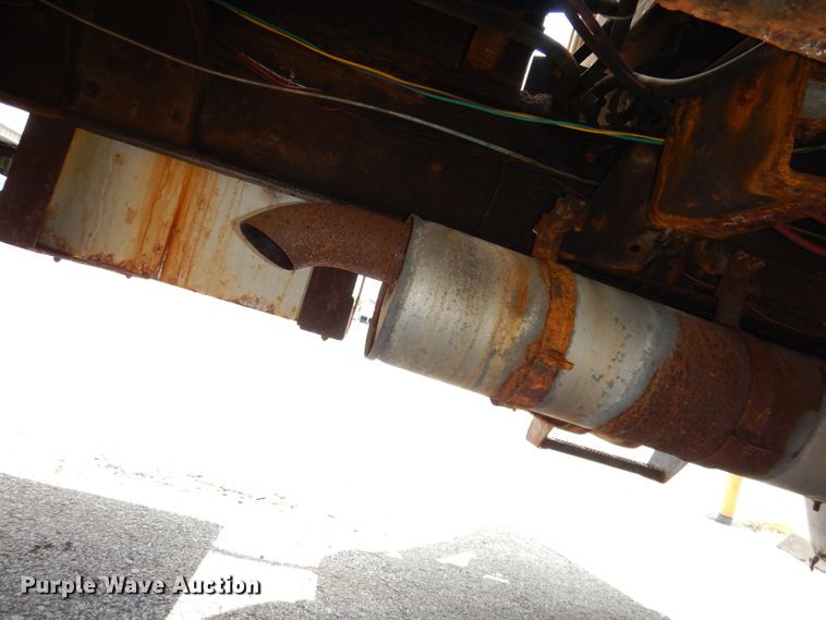 image for item DI6619 1992 Ford F700  dump flatbed truck