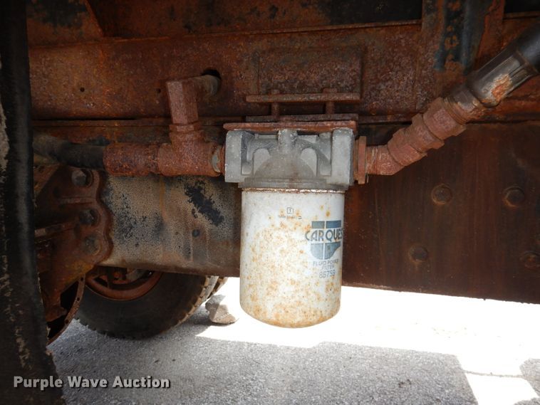 image for item DI6619 1992 Ford F700  dump flatbed truck