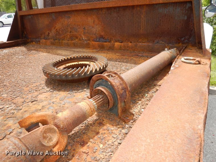 image for item DI6619 1992 Ford F700  dump flatbed truck