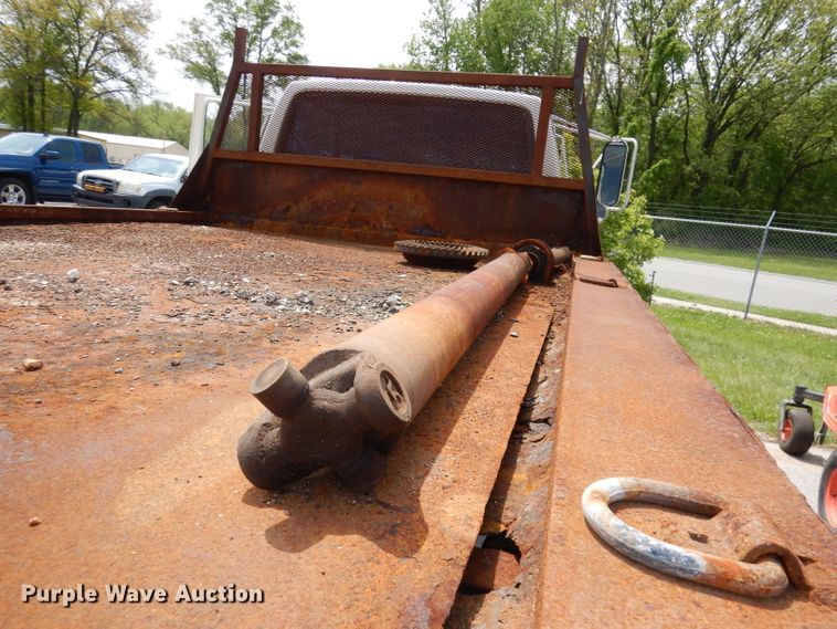 image for item DI6619 1992 Ford F700  dump flatbed truck