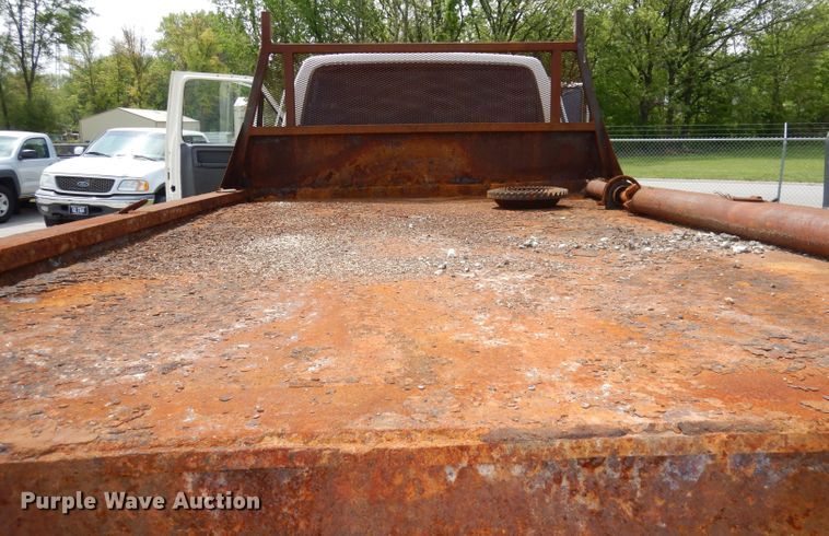 image for item DI6619 1992 Ford F700  dump flatbed truck