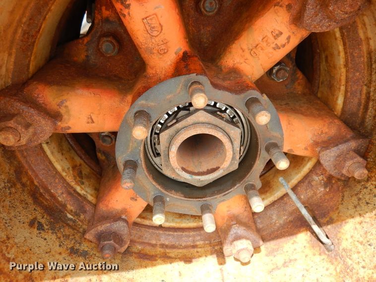 image for item DI6619 1992 Ford F700  dump flatbed truck