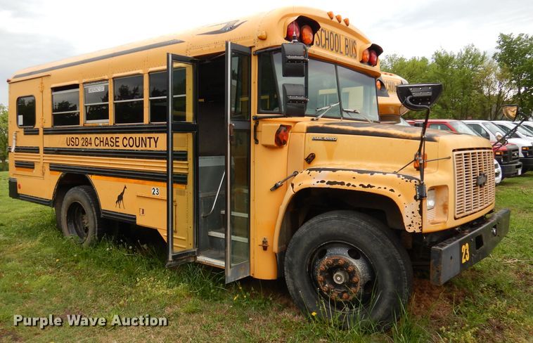 image for item DI6622 1998 Chevrolet Blue Bird  school bus