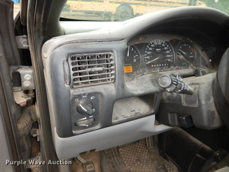 image for item DI6623 2004 Chevrolet Venture  van