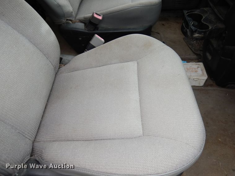 image for item DI6623 2004 Chevrolet Venture  van