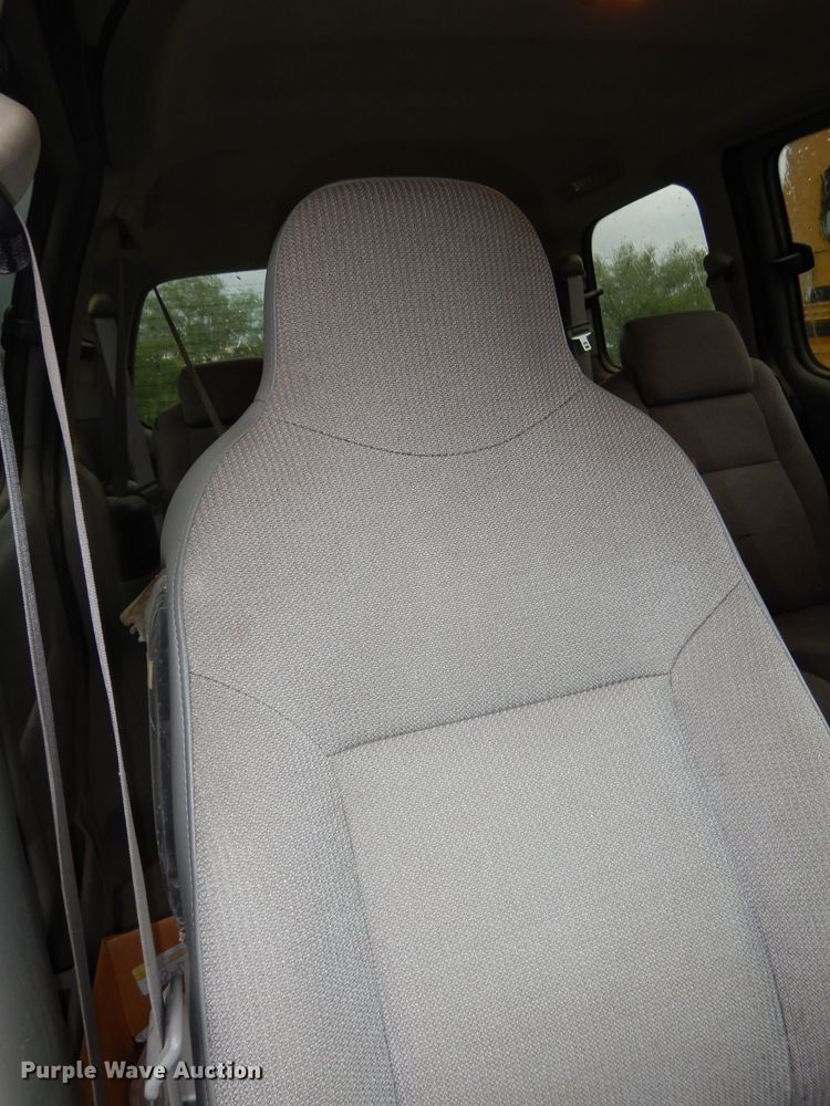image for item DI6623 2004 Chevrolet Venture  van