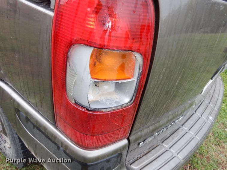 image for item DI6623 2004 Chevrolet Venture  van