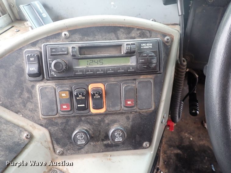 image for item DJ5728 2002 Chevrolet Bluebird  school bus