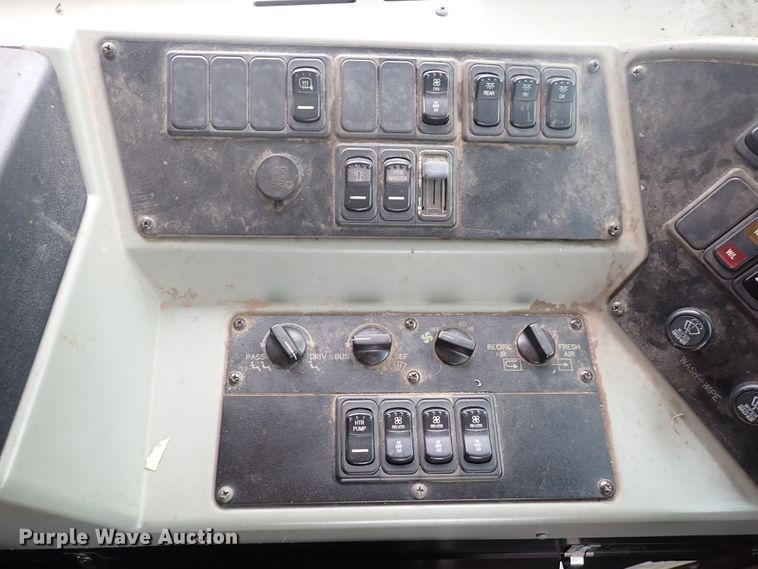 image for item DJ5728 2002 Chevrolet Bluebird  school bus