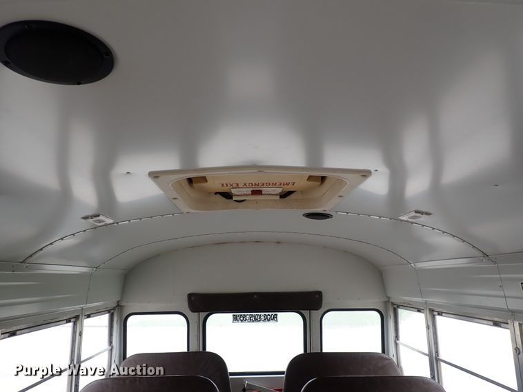 image for item DJ5728 2002 Chevrolet Bluebird  school bus