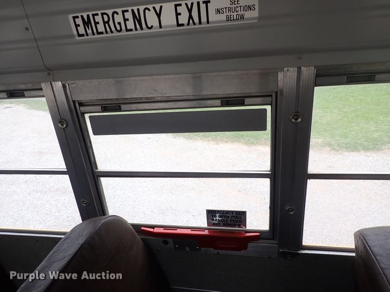 image for item DJ5728 2002 Chevrolet Bluebird  school bus