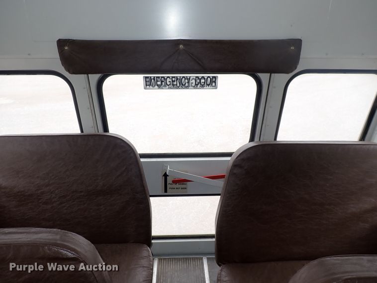 image for item DJ5728 2002 Chevrolet Bluebird  school bus