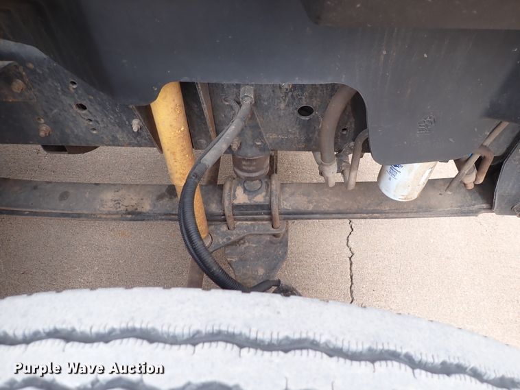 image for item DJ5728 2002 Chevrolet Bluebird  school bus