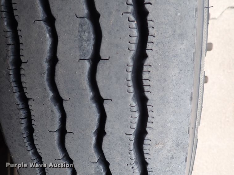 image for item DJ5728 2002 Chevrolet Bluebird  school bus