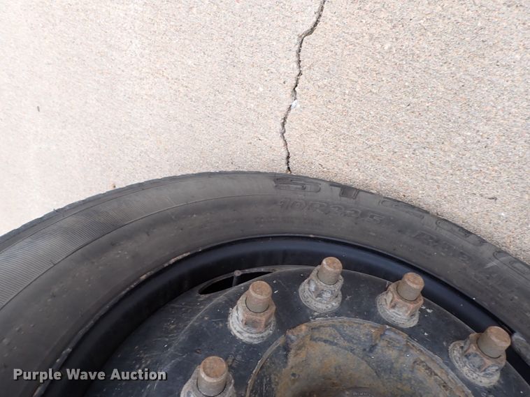 image for item DJ5728 2002 Chevrolet Bluebird  school bus