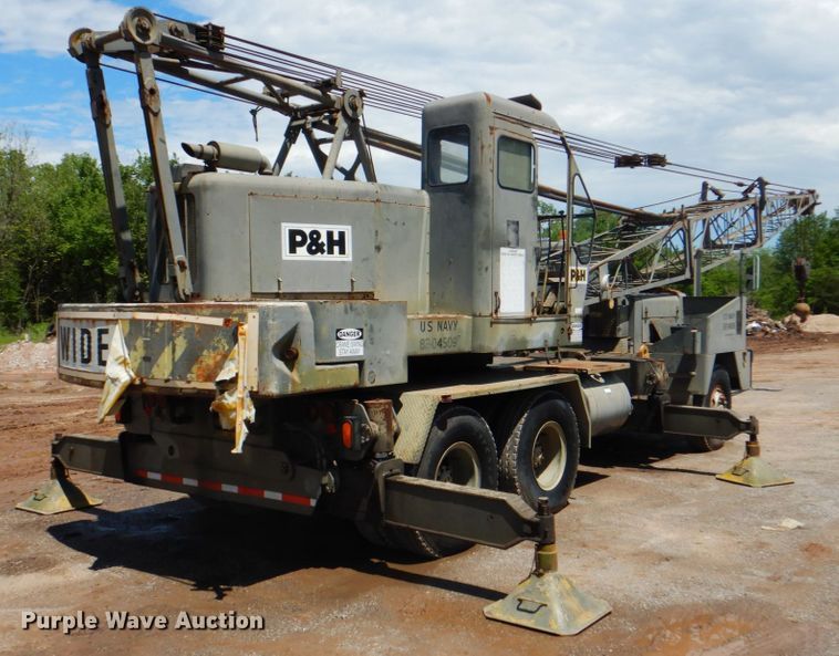 image for item DK5658 1978 Harnischfeger 325TC  truck crane