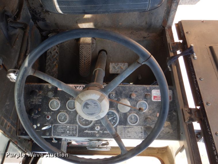 image for item DK5658 1978 Harnischfeger 325TC  truck crane