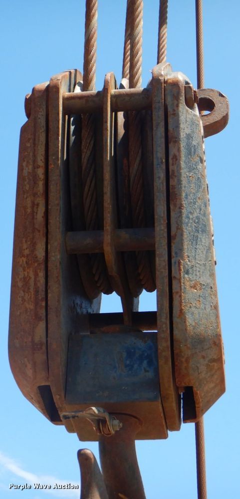 image for item DK5658 1978 Harnischfeger 325TC  truck crane