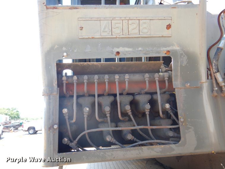 image for item DK5658 1978 Harnischfeger 325TC  truck crane