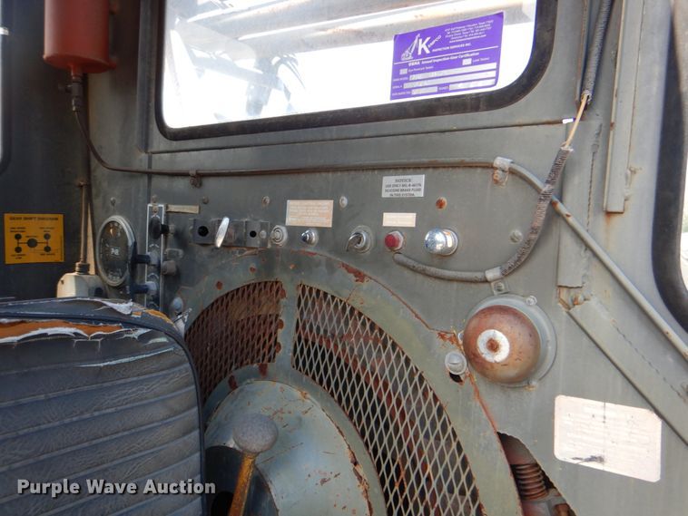 image for item DK5658 1978 Harnischfeger 325TC  truck crane